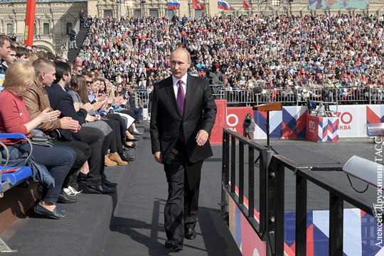 Звезды спорта и шоу-бизнеса оригинально поздравили Путина с днем рождения
