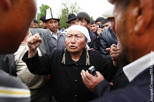 Экс-премьер Киргизии объяснил причины конфликта на границе с Таджикистаном