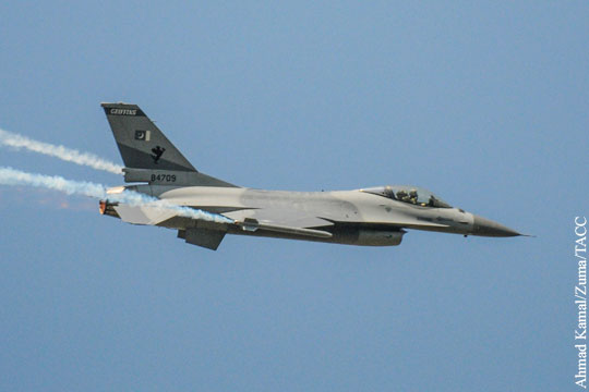 Эксперт объяснил, почему пакистанский F-16 проиграл в дуэли индийскому МиГ-21