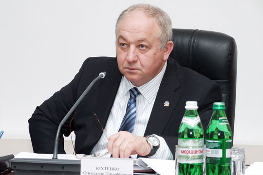 Донецкого губернатора «съедает «партия войны»