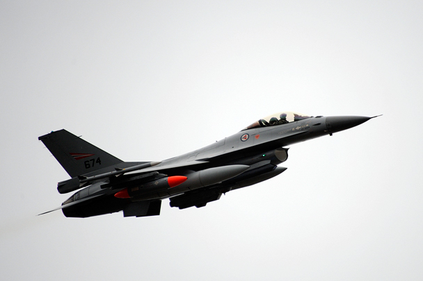 Норвегия решила не направлять самолеты в Ирак из-за России