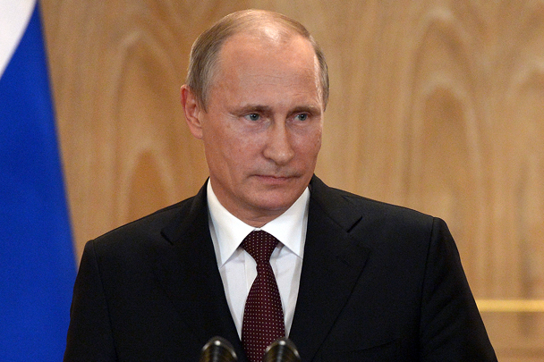 Путин ответил на вопрос о падении рубля поговоркой про бабушку и дедушку