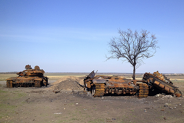 СМИ: Несколько сгоревших на Украине танков были российскими