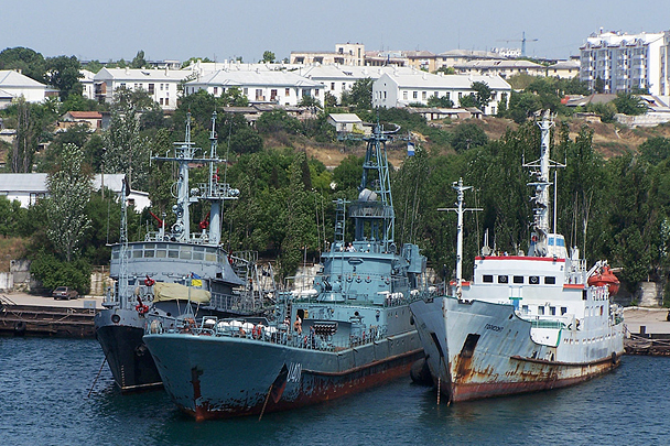 Порошенко заявил о планах модернизировать военный флот