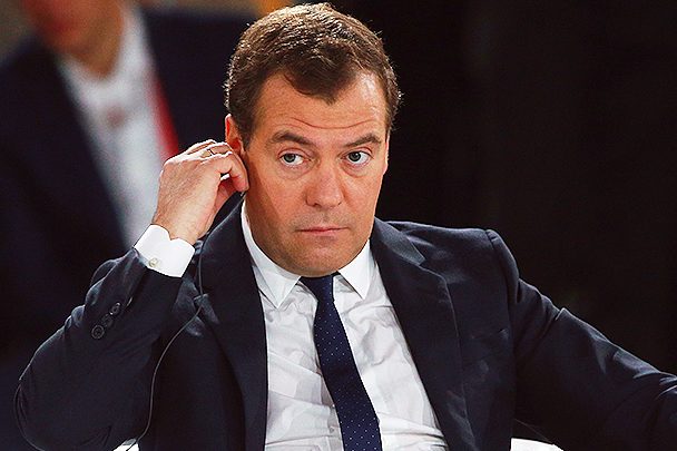 Медведев назвал положение дел в российской экономике «не самым праздничным»