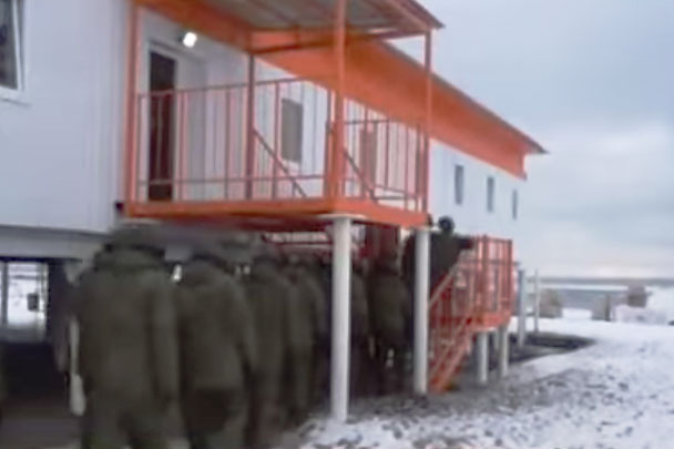Российские военные заселили городок на острове Врангеля в Арктике
