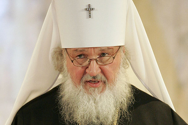Патриарх: С помощью санкций пытаются посеять смуту среди россиян
