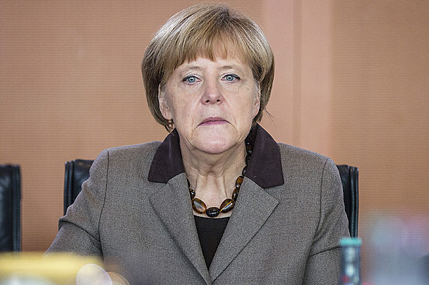 Меркель: Для отмены санкций Россия должна активнее воздействовать на ополчение