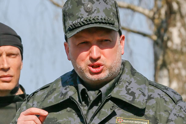 Турчинов не подписал закон об амнистии ополченцев Донбасса