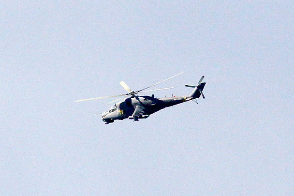 Военные Азербайджана заявили об уничтожении армянского боевого вертолета