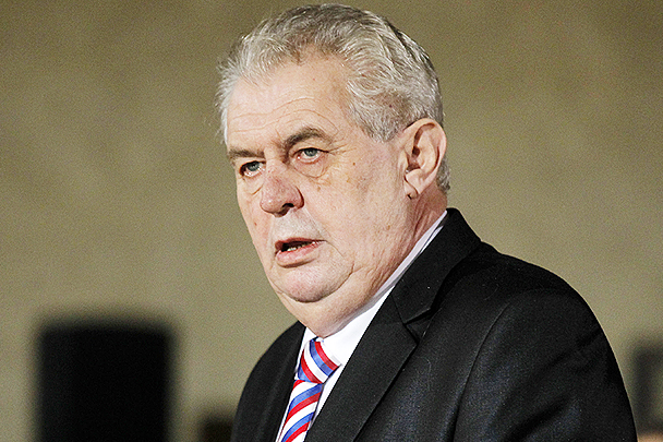 Президент Чехии: Любая экономическая помощь Украине пока бессмысленна