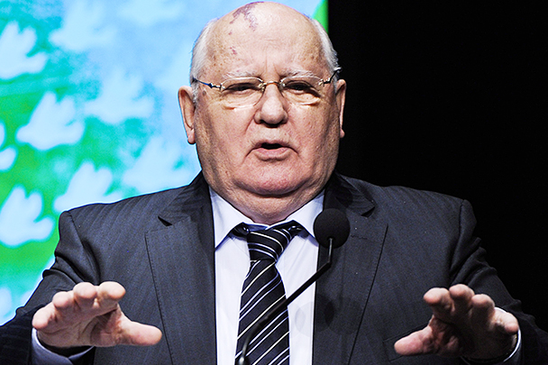Горбачев: Запад уже смирился с присоединением Крыма к России