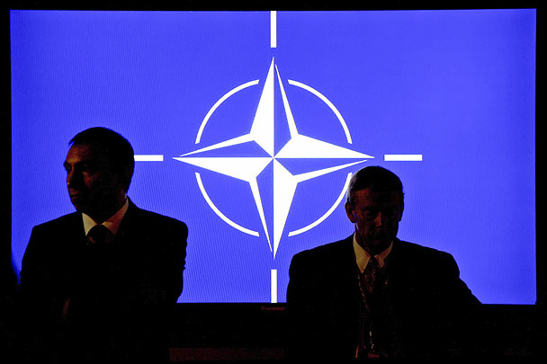 Главной целью украинской власти стало вступление в НАТО