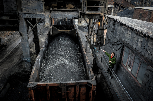Источник: Россия приостановила поставки угля Украине 