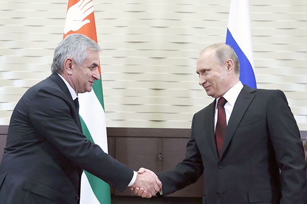 В Абхазии бурно восприняли новый договор с Россией