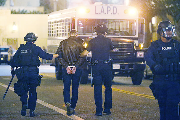 Полиция Лос-Анджелеса за три дня арестовала 338 человек