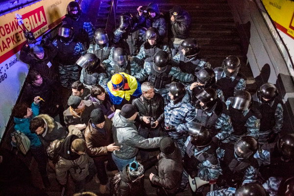 Ровно год назад Украина прошла точку невозврата. Могло ли быть иначе?