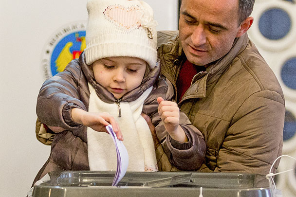 На выборах в Молдавии лидируют сторонники дружбы с Россией