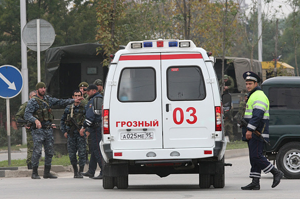 В одной из школ Грозного блокирована вторая группа боевиков