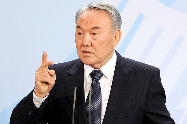 Назарбаев: Не надо недооценивать мощь России