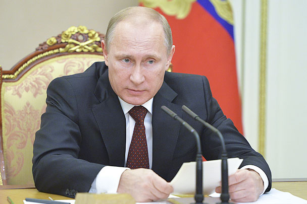 Путин призвал отвести артиллерию от линии разграничения в Донбассе