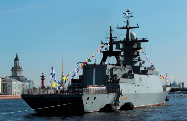 Латвия обнаружила у своих границ корвет ВМС России