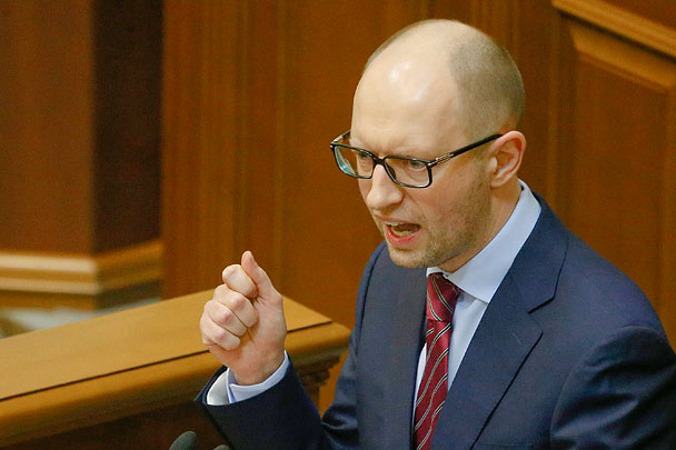 Яценюк: Из-за российской агрессии Украина потеряла 20% доходов