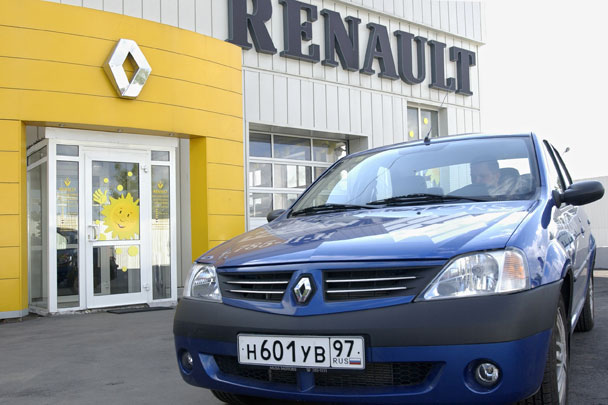 Глава Renault-Nissan назвал падение рубля «кровавой баней» для автопроизводителей