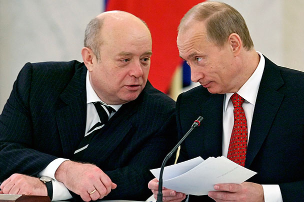 Путин: Спецслужбы России в 2014 году выявили более 230 иностранных агентов