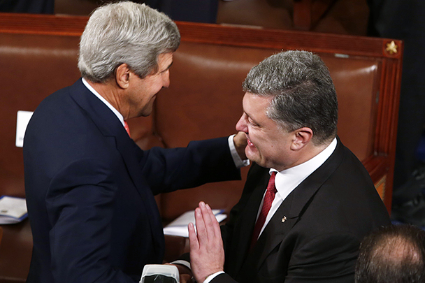Порошенко поблагодарил США за санкции против Крыма