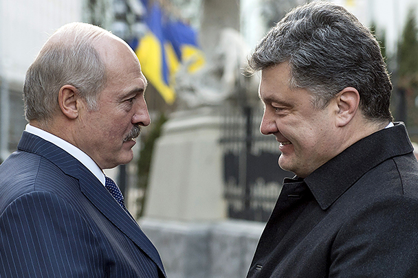 Порошенко предложил помочь Лукашенко в развитии отношений с ЕС