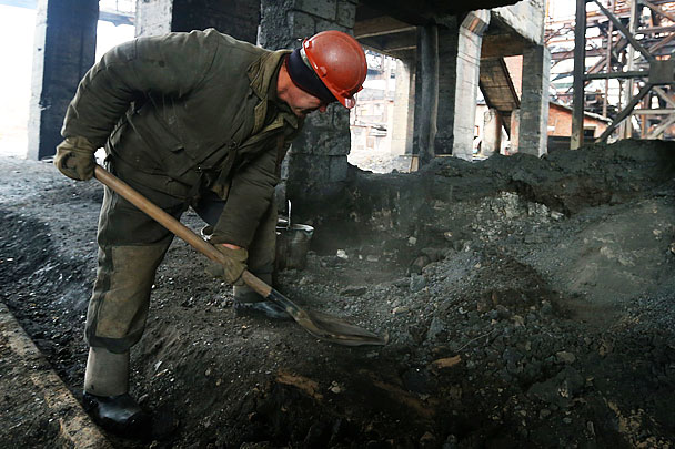 Козак: Поставки угля на Украину могут увеличить до 1 млн тонн в месяц