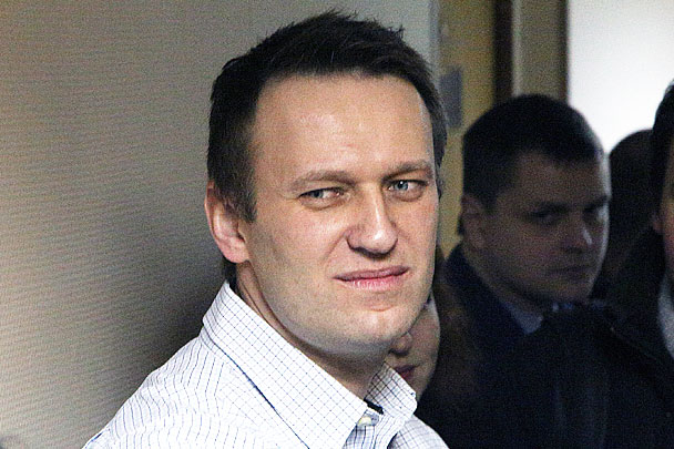 Алексея Навального приговорили к 3,5 годам заключения условно