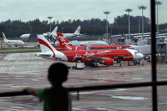 Пилота Air Asia отстранили от работы после обнаружения морфина в крови