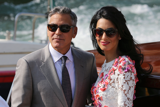 СМИ: Власти Египта пригрозили арестовать жену Джорджа Клуни