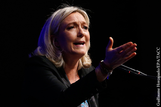 Марин Ле Пен заявила об отсутствии у Олланда политической смелости