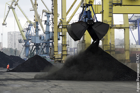 СМИ: Украина вновь закупила в ЮАР не горящий уголь