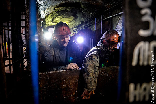 Из-за обстрелов в Донецке обесточены две шахты
