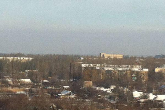 Диспетчерская башня упала в аэропорту Донецка