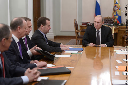 Путин обсудил с Совбезом ситуацию на рынке энергоносителей и проблему Донбасса
