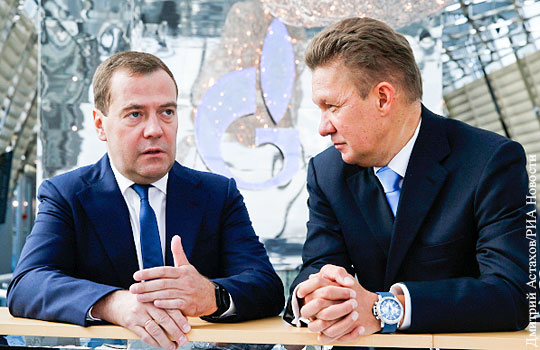 Медведев потребовал добиваться от Украины выплаты долгов за газ