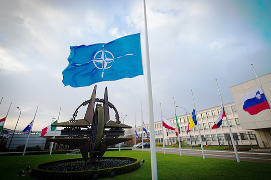 НАТО планирует ответ на военную доктрину России