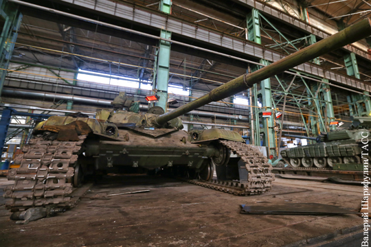 Брошенные силовиками танки ополченцы решили восстановить и использовать