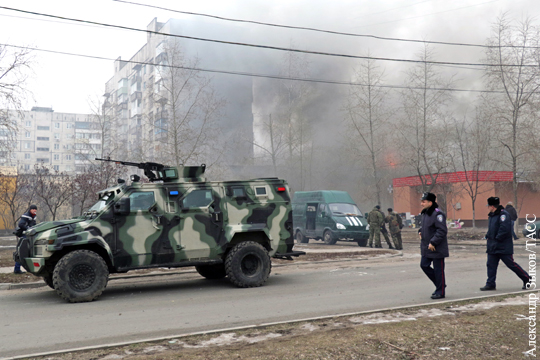 Захарченко заявил о начале наступления на Мариуполь
