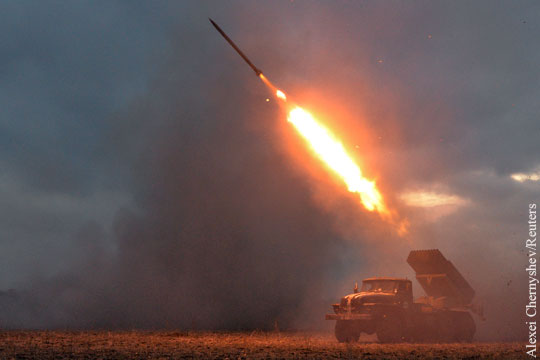 Киев заявил о неготовности отводить тяжелое вооружение