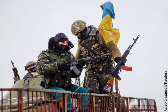 Семенченко заявил об отводе войск из Дебальцево