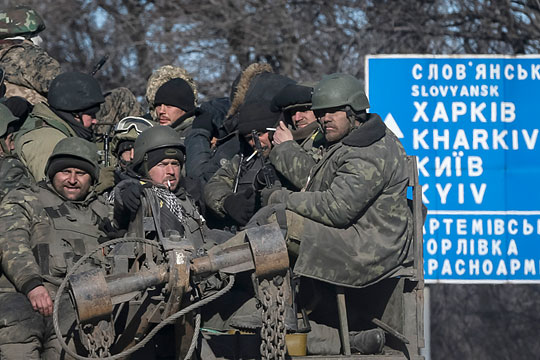Украинская армия находится в одном большом окружении