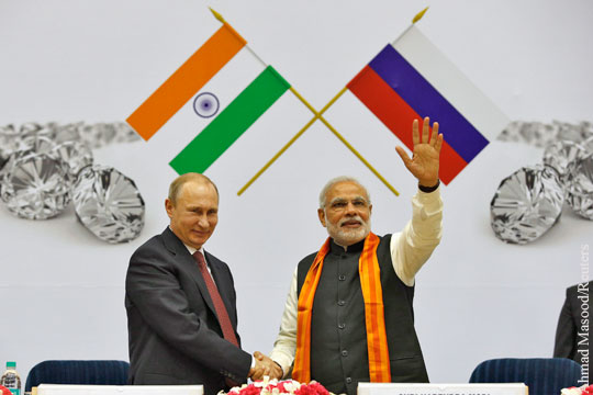 ЕС посоветовали думать об оплате газа и не вмешиваться в отношения России и Индии