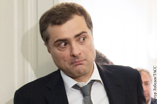 Порошенко обвинил Суркова в руководстве снайперскими группами на Майдане