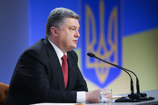 Порошенко заявил о «тестовом» отводе техники в Донбассе